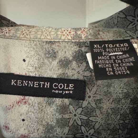 Kenneth Cole New York Abstract Printed Short Sleeve Button Up - Picture 3 of 3